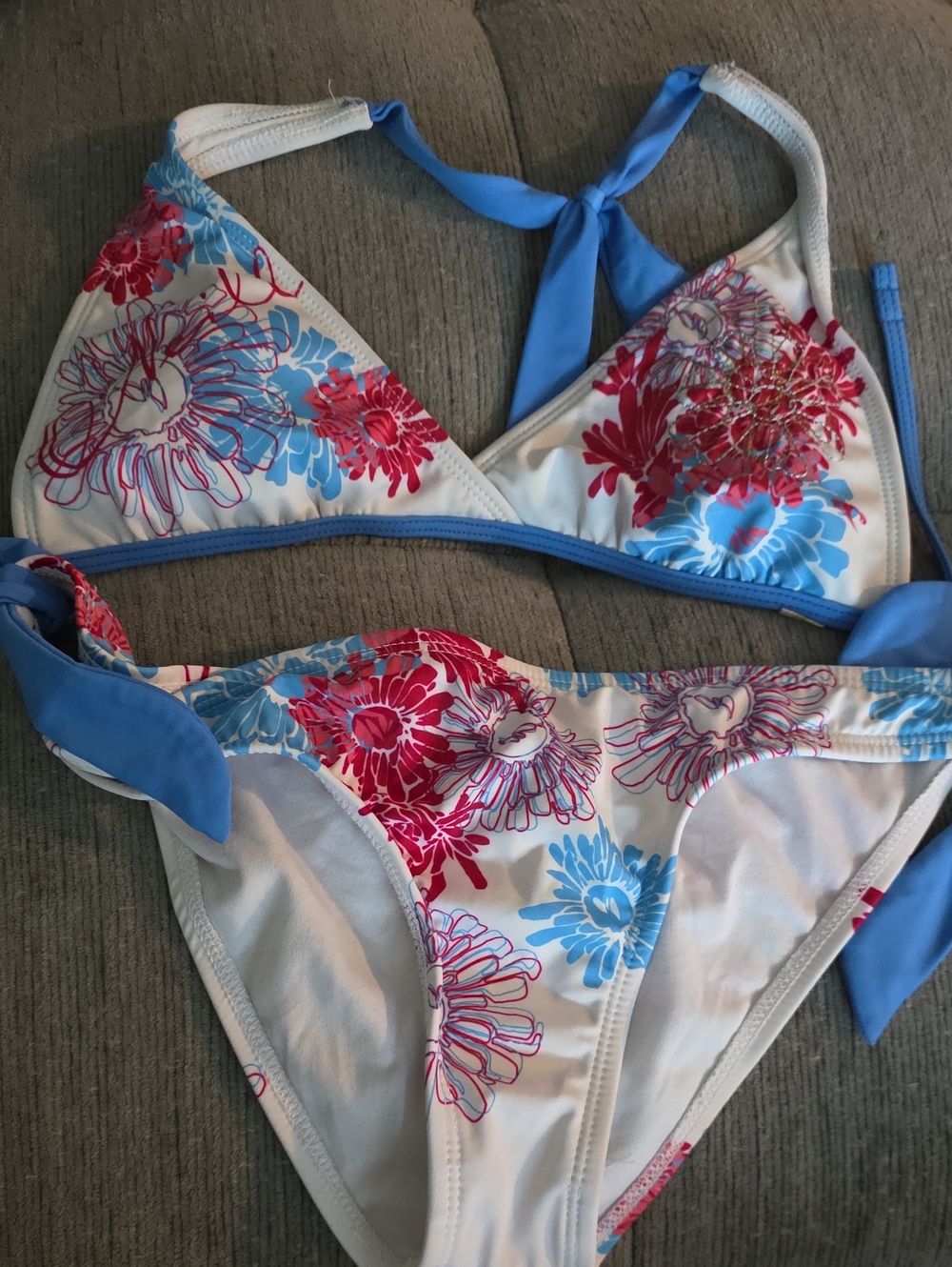 Women O'neill Floral Two-Piece Swimsuit - Blue & Red.Top Medium/ Bottom Large